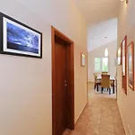 Suzana Apartment *