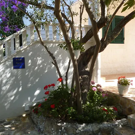 Suzana アパート Ždrelac